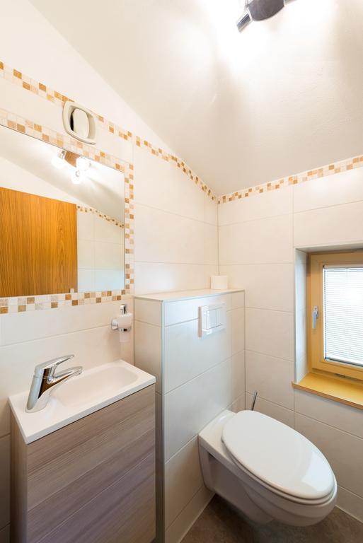 Haus Enzian Apartman Lermoos Szoba fotó