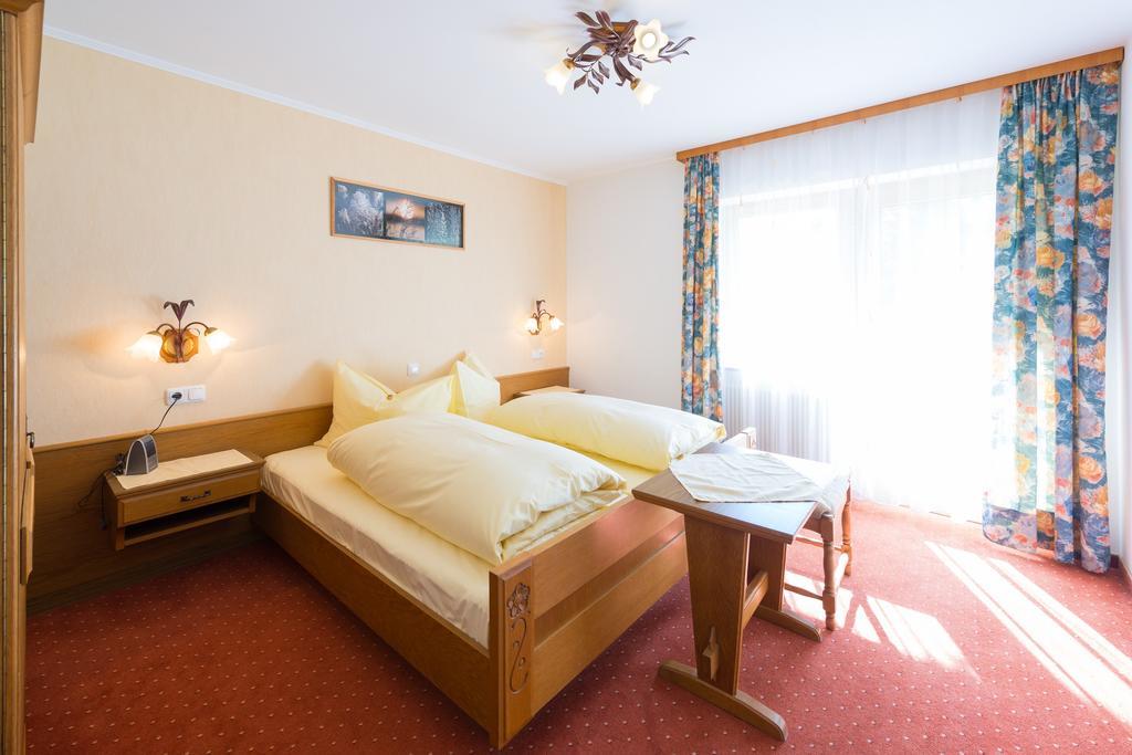 Haus Enzian Apartman Lermoos Kültér fotó