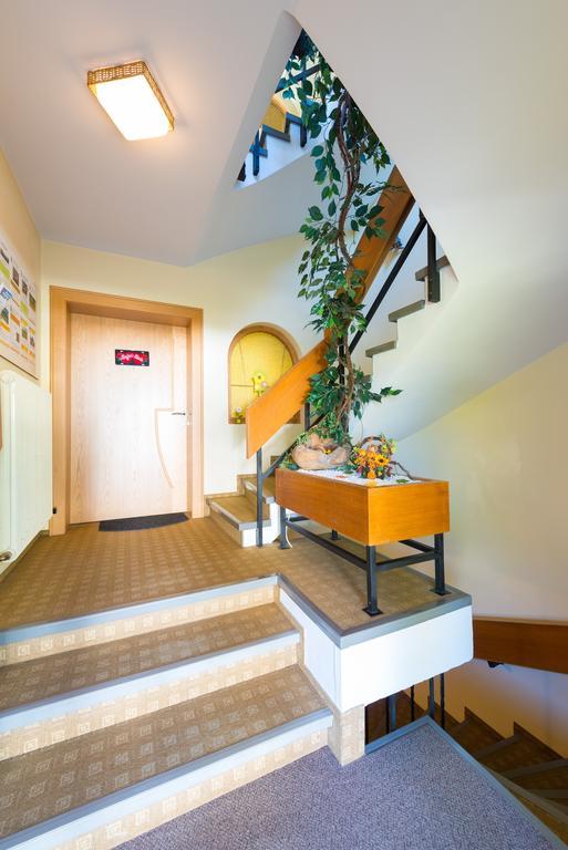 Haus Enzian Apartman Lermoos Kültér fotó